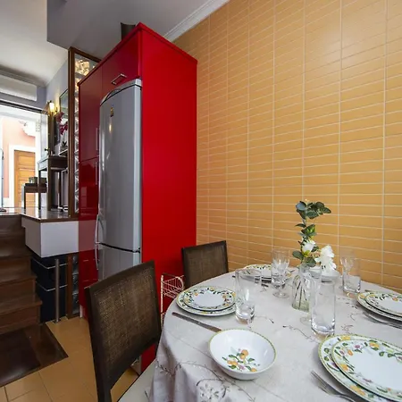 B99 - Barreira Alley Townhouse In Λάγος