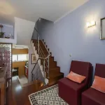 Дом отдыха B99 - Barreira Alley Townhouse In