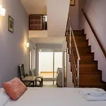 Дом отдыха B99 - Barreira Alley Townhouse In