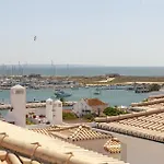 B99 - Barreira Alley Townhouse In